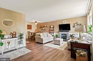1213 Fenwick Pl, Philadelphia, PA 19115 - Photo 2