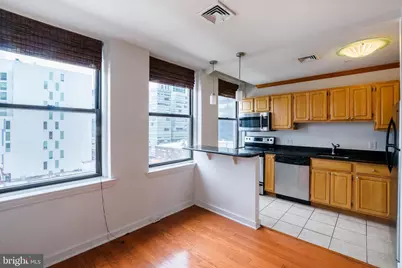 1939 Chestnut Street #UNIT 6B, Philadelphia, PA 19103 - Photo 2