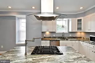 260 Roxborough Ave, Philadelphia, PA 19128 - Photo 2