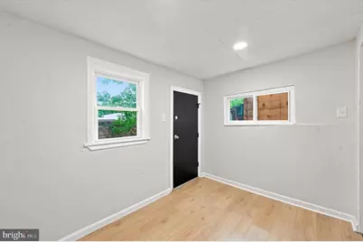6347 Grays Avenue, Philadelphia, PA 19142 - Photo 10