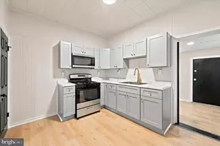 6347 Grays Ave, Philadelphia, PA 19142 - Photo 8