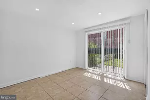6926 Grosbeak Pl, Philadelphia, PA 19142 - Photo 16