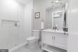 52 W Washington Ln, Philadelphia, PA 19144 - Photo 20