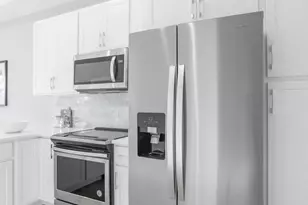 52 W Washington Ln, Philadelphia, PA 19144 - Photo 12