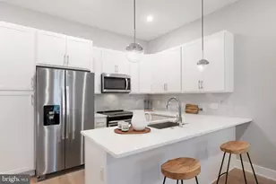 52 W Washington Ln, Philadelphia, PA 19144 - Photo 12
