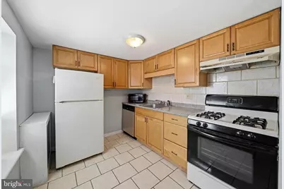 924 S 10th Street, Philadelphia, PA 19147 - Photo 2