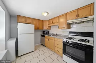 924 S 10th St, Philadelphia, PA 19147 - Photo 2