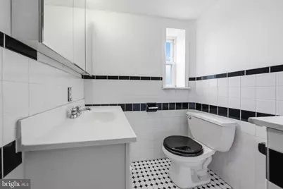 924 S 10th Street, Philadelphia, PA 19147 - Photo 8