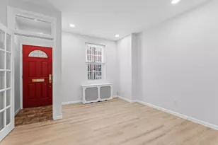 906 S Fairhill St, Philadelphia, PA 19147 - Photo 8