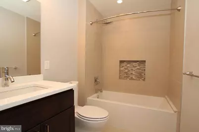 400 S 45th Street #2D, Philadelphia, PA 19104 - Photo 8
