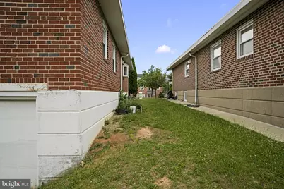8836 Macon Street, Philadelphia, PA 19152 - Photo 44