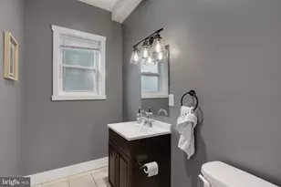 1525 S 19th St, Philadelphia, PA 19146 - Photo 14