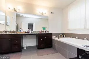 207 Brinley Ct, Philadelphia, PA 19146 - Photo 10