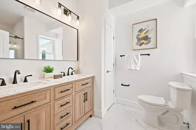 2119 Tasker Street, Philadelphia, PA 19145 - Photo 10