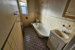 82 E Springer St, Philadelphia, PA 19119 - Photo 10