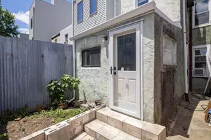2451 Jasper St, Philadelphia, PA 19125 - Photo 18