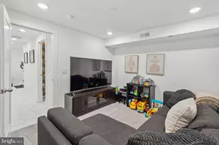 2224 Amber St, Philadelphia, PA 19125 - Photo 32