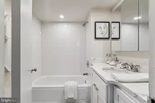 1326 Spruce St, Philadelphia, PA 19107 - Photo 24