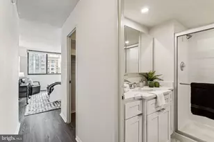 1326 Spruce St, Philadelphia, PA 19107 - Photo 18