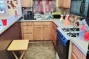 5851 Sylvester St, Philadelphia, PA 19149 - Photo 12