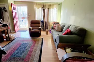 5851 Sylvester St, Philadelphia, PA 19149 - Photo 6
