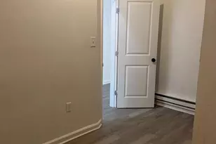 1112 W Glenwood Ave, Philadelphia, PA 19133 - Photo 6