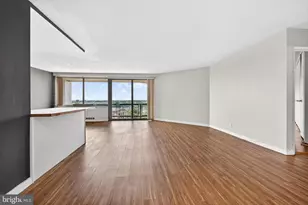 2401 Pennsylvania Ave, Philadelphia, PA 19130 - Photo 12