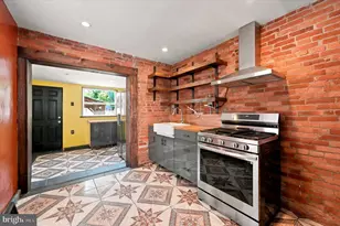 102 E Huntingdon St, Philadelphia, PA 19125 - Photo 2