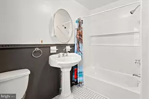 102 E Huntingdon St, Philadelphia, PA 19125 - Photo 14