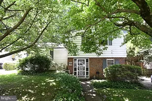 8906 Alicia St, Philadelphia, PA 19115 - Photo 2