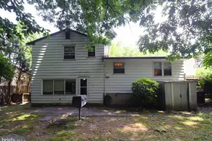 8906 Alicia St, Philadelphia, PA 19115 - Photo 32