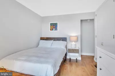 604 S Washington Square #1209, Philadelphia, PA 19106 - Photo 10