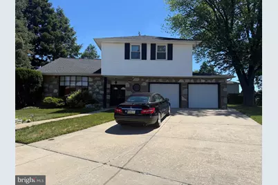 123 Almatt Drive, Philadelphia, PA 19115 - Photo 2