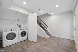 192 W Oxford St, Philadelphia, PA 19122 - Photo 2