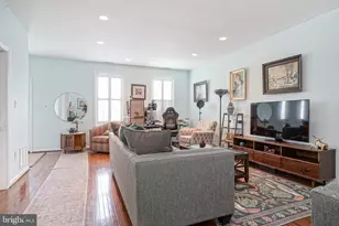 4427 Riverview Ln, Philadelphia, PA 19129 - Photo 6