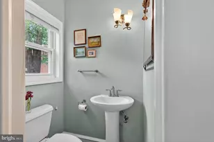 724 S Mt Pleasant Rd, Philadelphia, PA 19119 - Photo 12