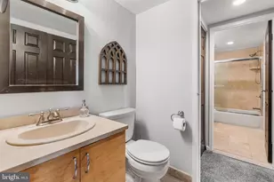 200 Lombard St, Philadelphia, PA 19147 - Photo 14