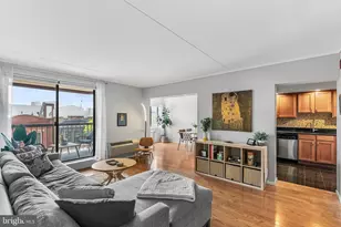 200 Lombard St, Philadelphia, PA 19147 - Photo 1