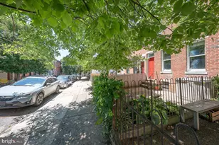 872 Lecount, Philadelphia, PA 19130 - Photo 36