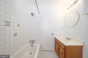 872 Lecount, Philadelphia, PA 19130 - Photo 24