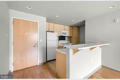 815 Arch Street #218, Philadelphia, PA 19107 - Photo 8