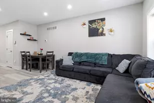 2036 S Garnet St, Philadelphia, PA 19145 - Photo 4