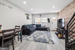 2036 S Garnet St, Philadelphia, PA 19145 - Photo 8