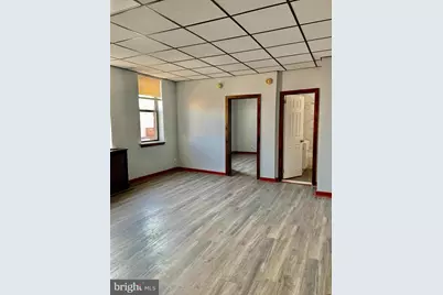 2250 S 9th Street #2R, Philadelphia, PA 19148 - Photo 4