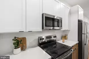 240 Hermitage St, Philadelphia, PA 19127 - Photo 14