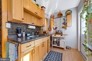 216 East St, Philadelphia, PA 19128 - Photo 6