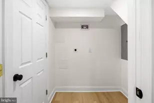 1542 S Bambrey St, Philadelphia, PA 19146 - Photo 12