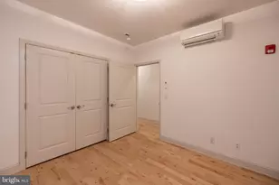 1310 Spruce St, Philadelphia, PA 19107 - Photo 8