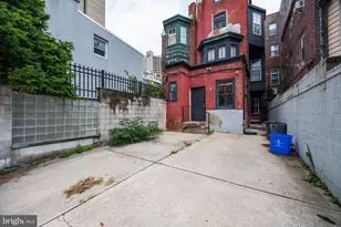 1310 Spruce St, Philadelphia, PA 19107 - Photo 12