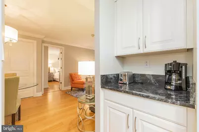 1701 Locust Street #1815, Philadelphia, PA 19103 - Photo 10